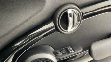 MINI Hatchback 1.5 Cooper Classic 3dr Auto Petrol Hatchback